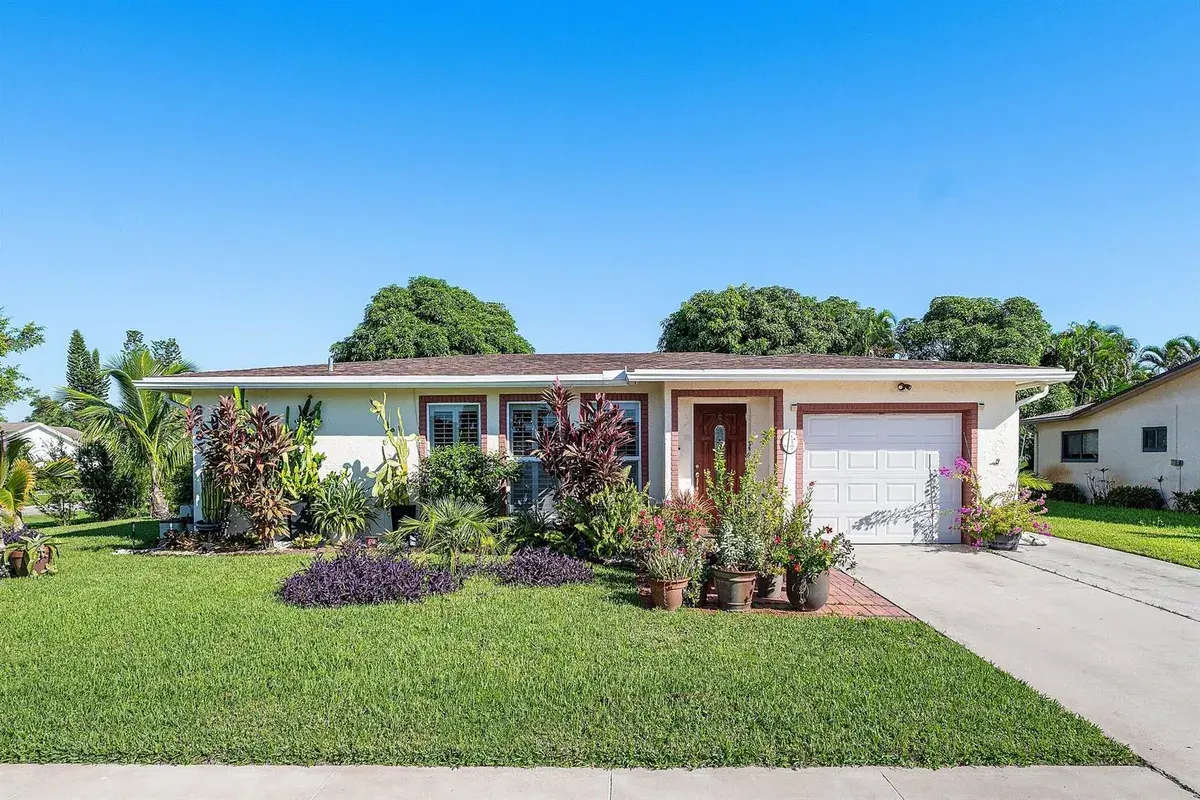 6395 Whispering Wind Way, Delray Beach FL 33484