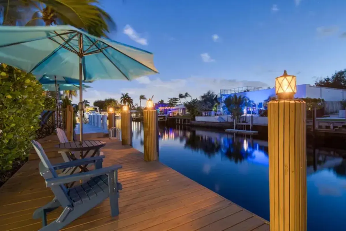 2125 NE 17TH Terrace, Wilton Manors FL 33305
