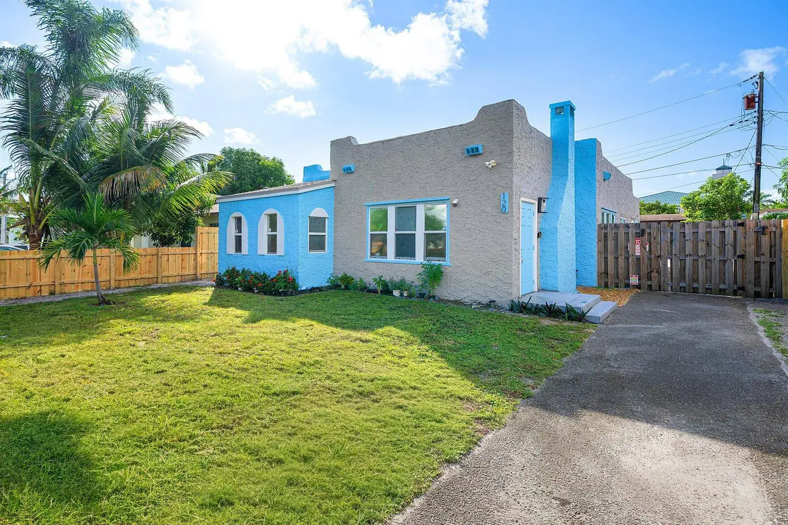 120 NW 4TH Avenue, Boynton Beach FL 33435