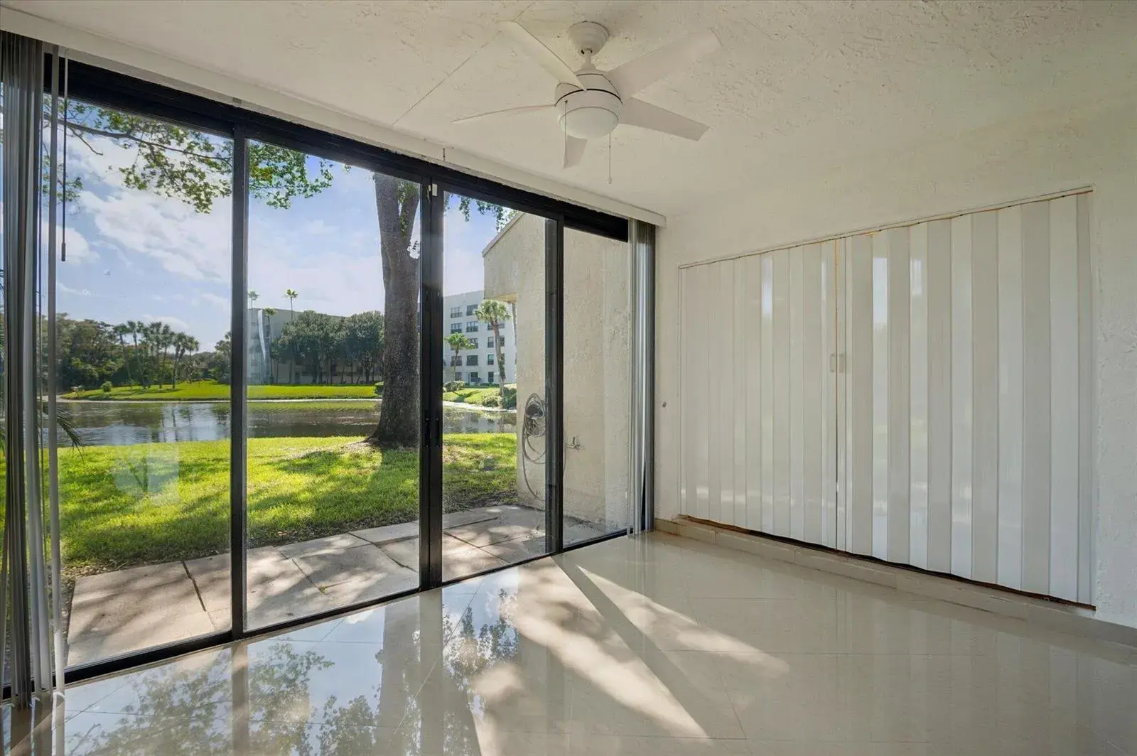 4119 CARAMBOLA Circle S # 2120, Coconut Creek FL 33066