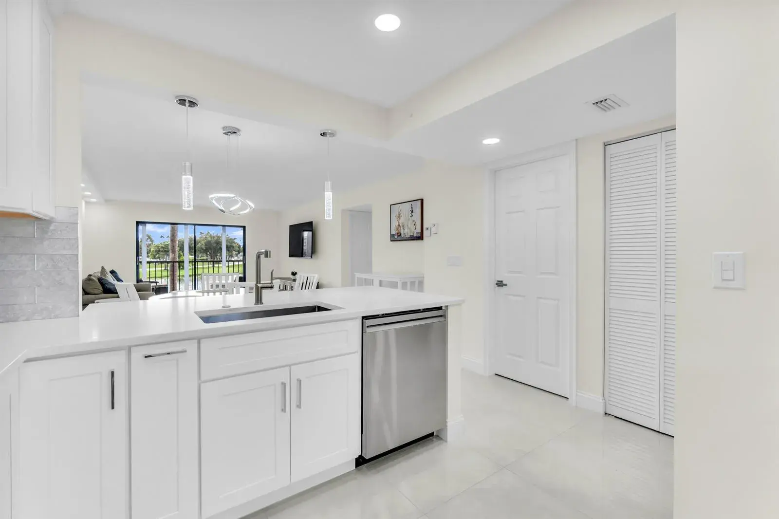 7320 Amberly Lane # 208, Delray Beach FL 33446