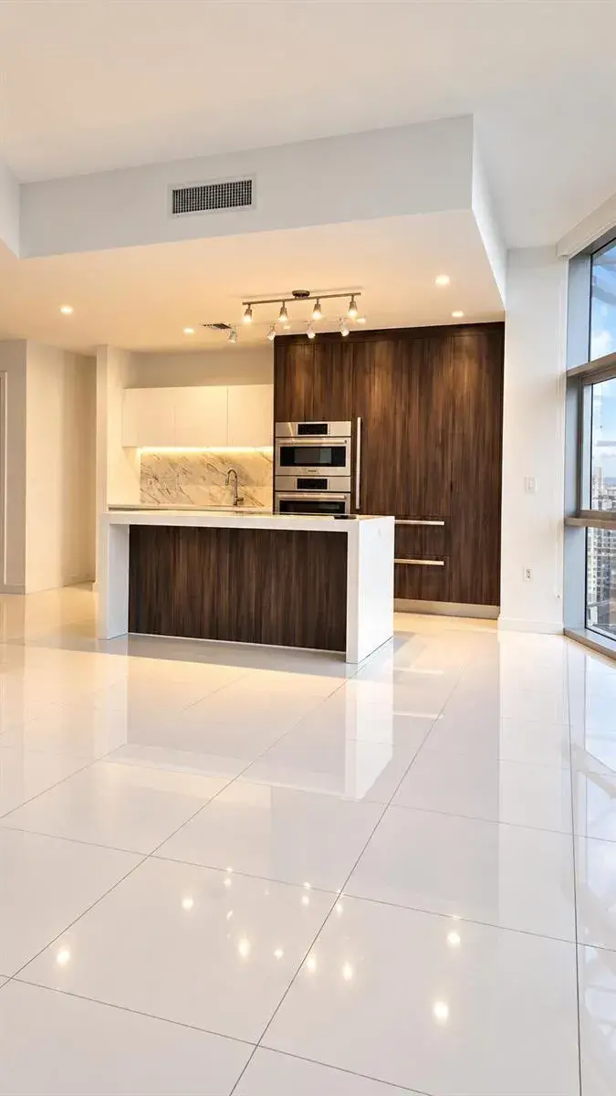 851 NE 1st Avenue # 3502, Miami FL 33132