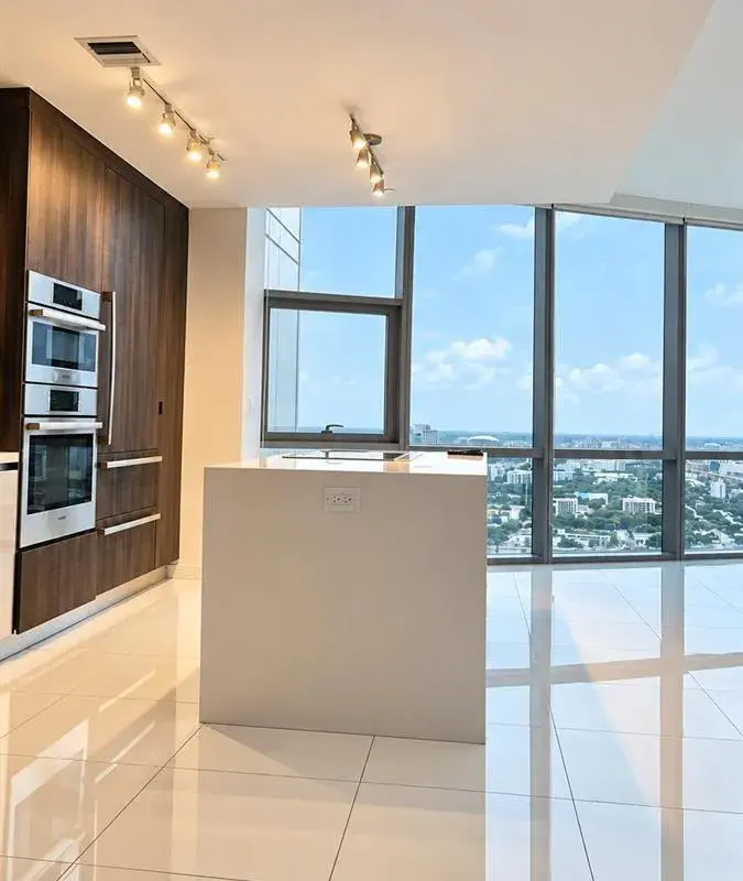 851 NE 1st Avenue # 3502, Miami FL 33132