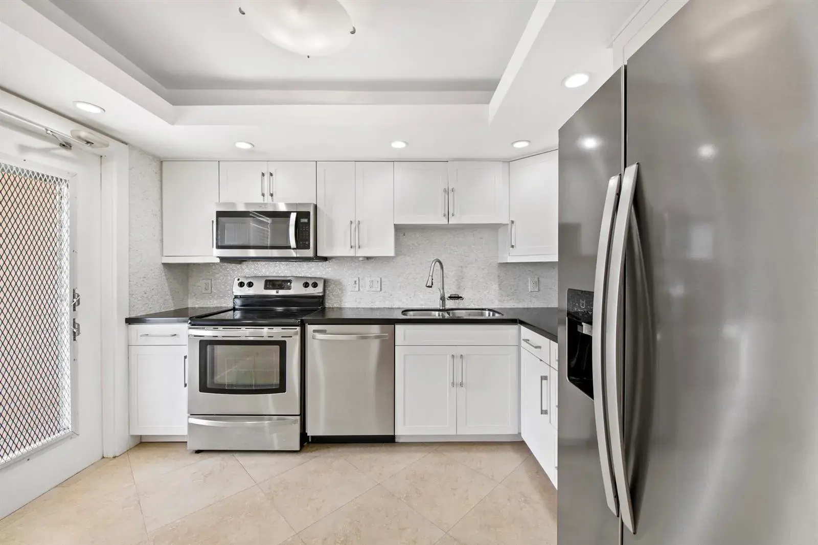 2851 S PALM AIRE Drive # 503, Pompano Beach FL 33069