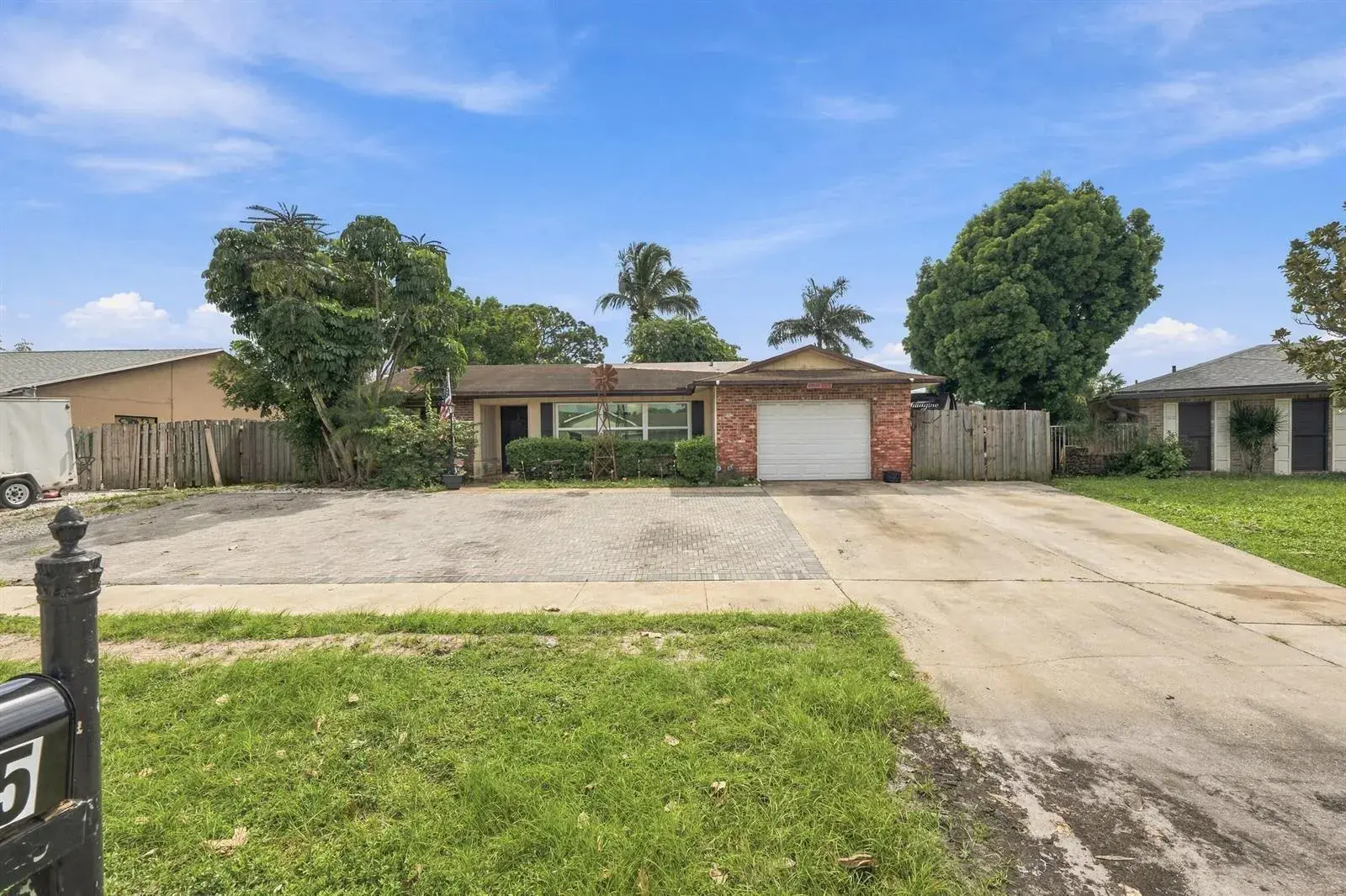 1275 Scottsdale Road S, West Palm Beach FL 33417