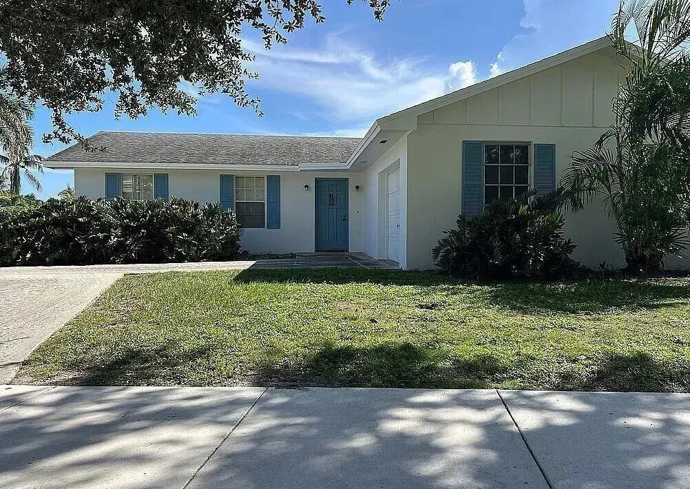 336 Tequesta Drive, Tequesta FL 33469