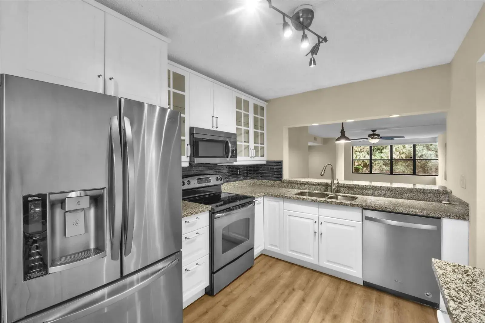 2908 S CARAMBOLA Circle S # 106, Coconut Creek FL 33066