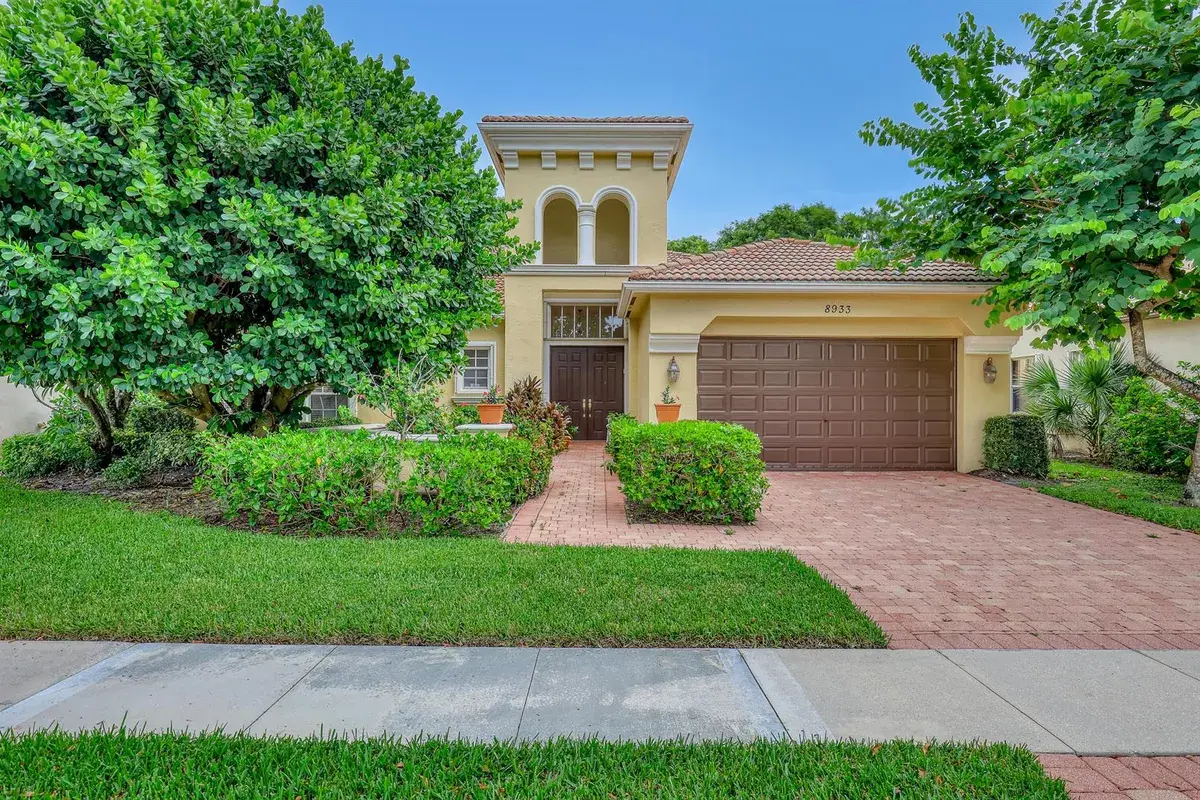 8933 Via Brilliante, Wellington FL 33411