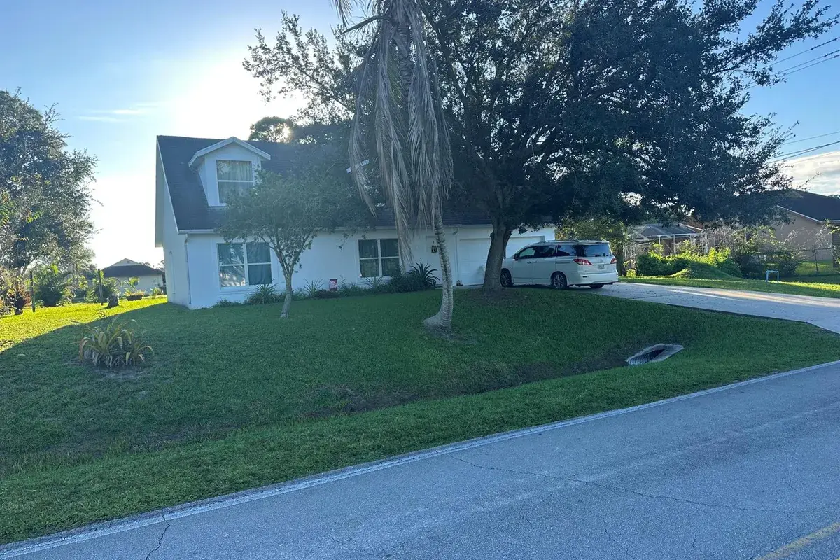 6710 N KINGS Highway, Fort Pierce FL 34947