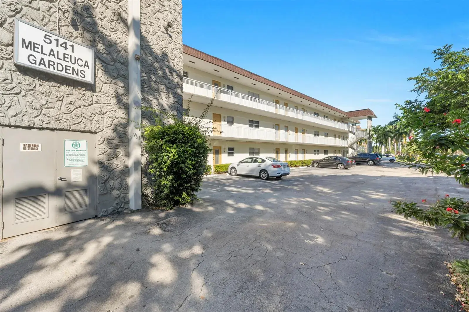 5141 W Oakland Park Boulevard # 104, Lauderdale Lakes FL 33313