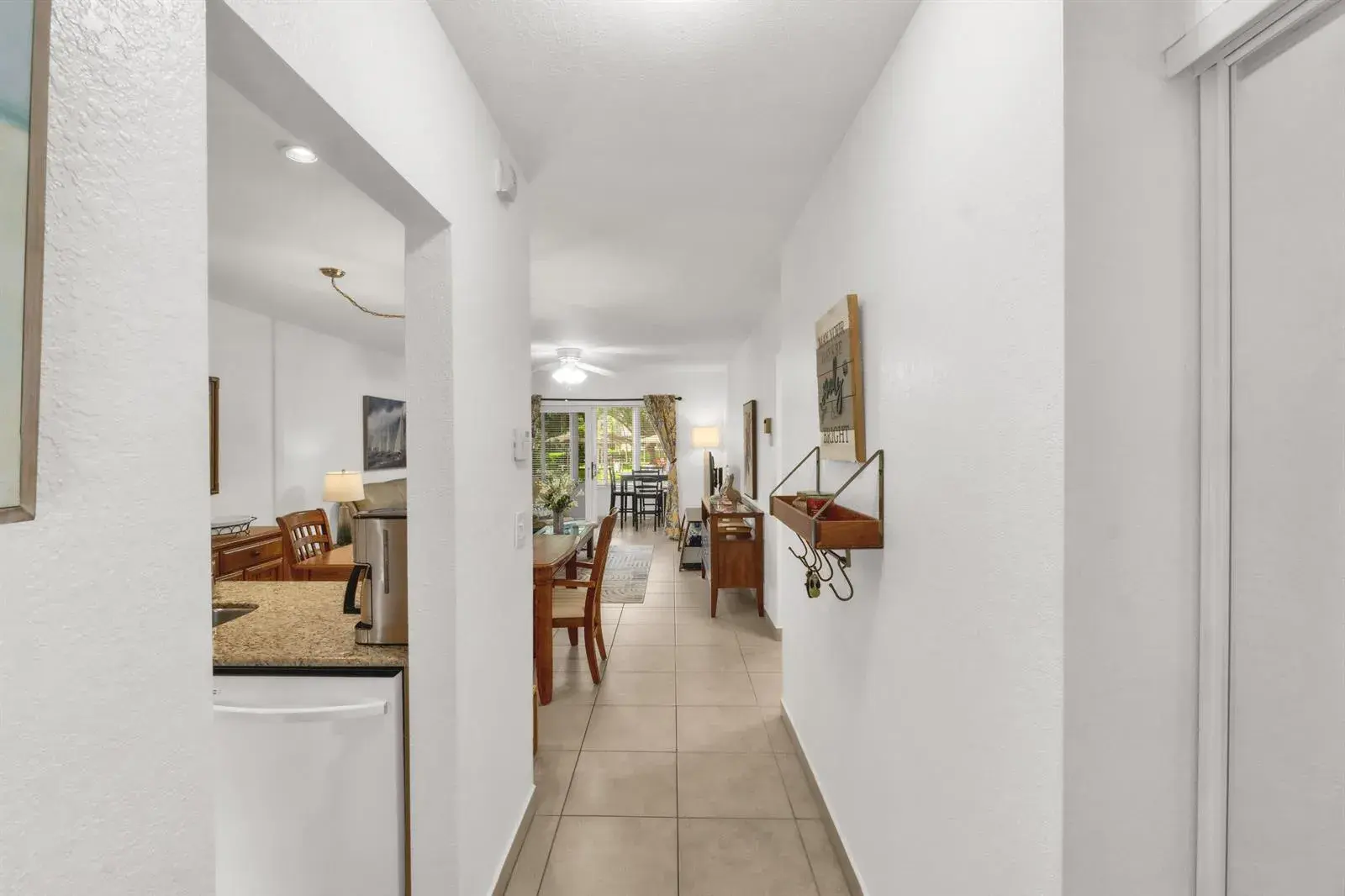 5141 W Oakland Park Boulevard # 104, Lauderdale Lakes FL 33313
