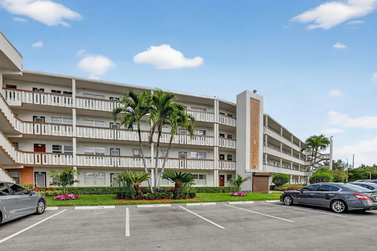 3033 Hythe B, Boca Raton FL 33434