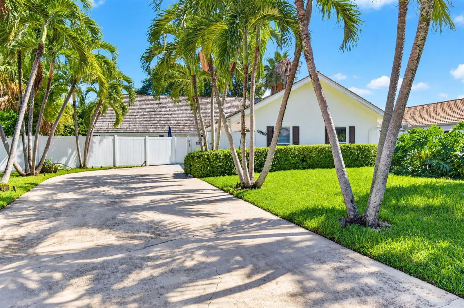 6869 Terra Tranquila Drive, Boca Raton FL 33433