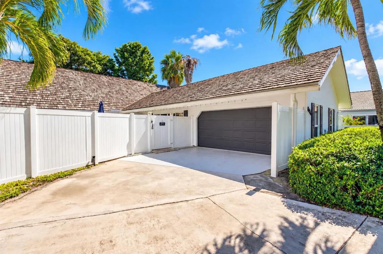 6869 Terra Tranquila Drive, Boca Raton FL 33433
