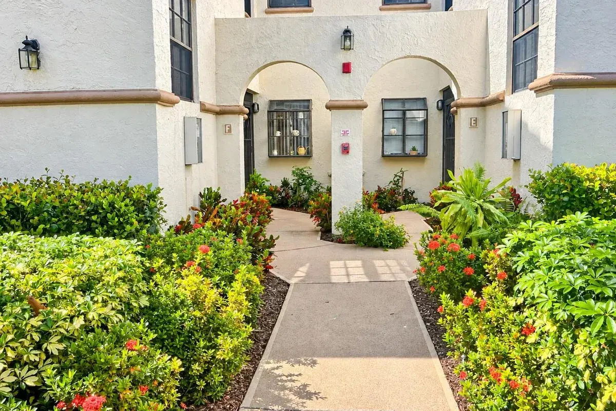 5253 BRISATA Circle # F, Boynton Beach FL 33437
