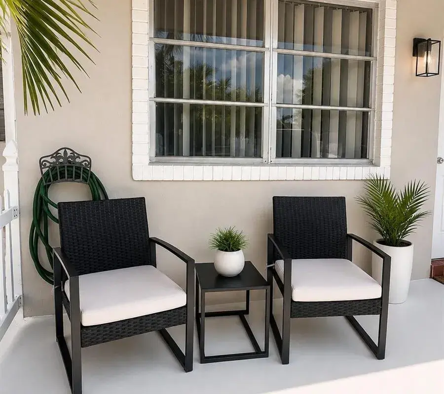 820 N GOLF Drive, Hollywood FL 33021