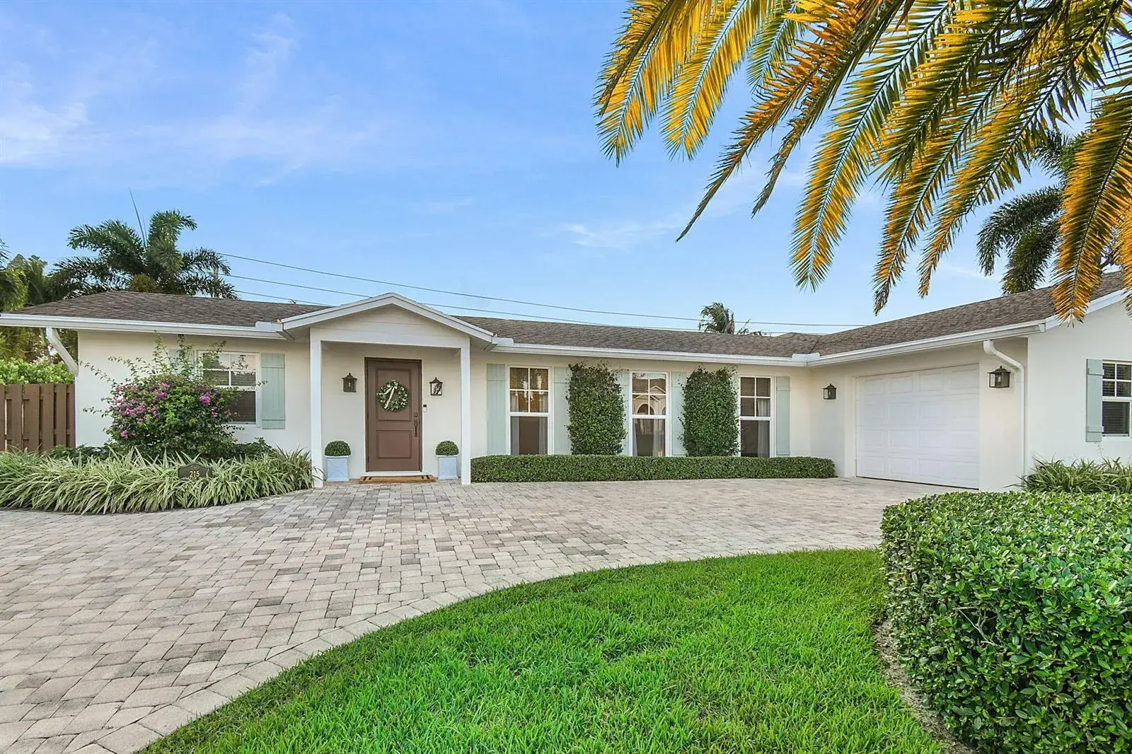 215 GOLFVIEW Drive, Tequesta FL 33469