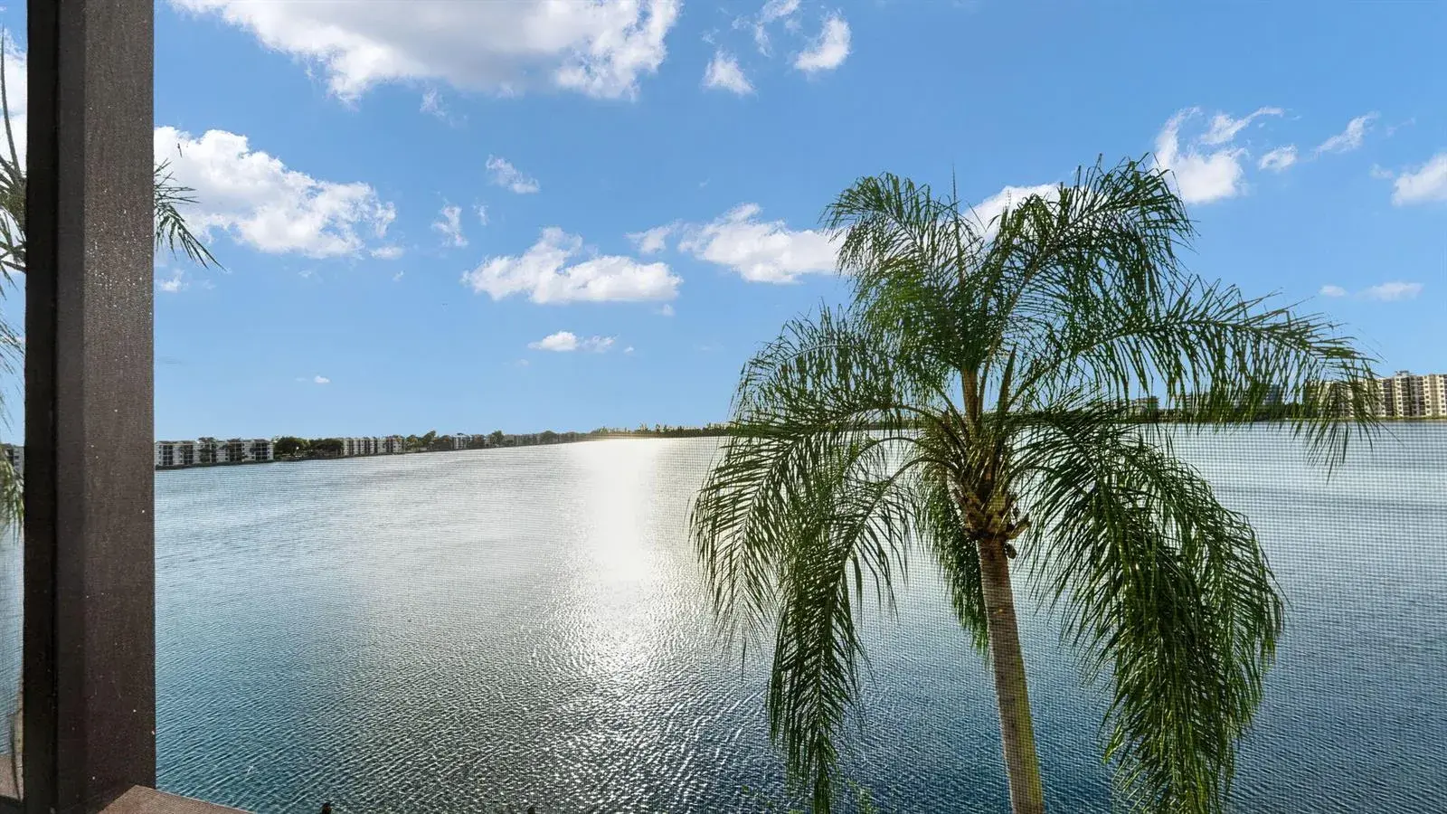 110 Lake Emerald Drive Unit 303, Oakland Park FL 33309