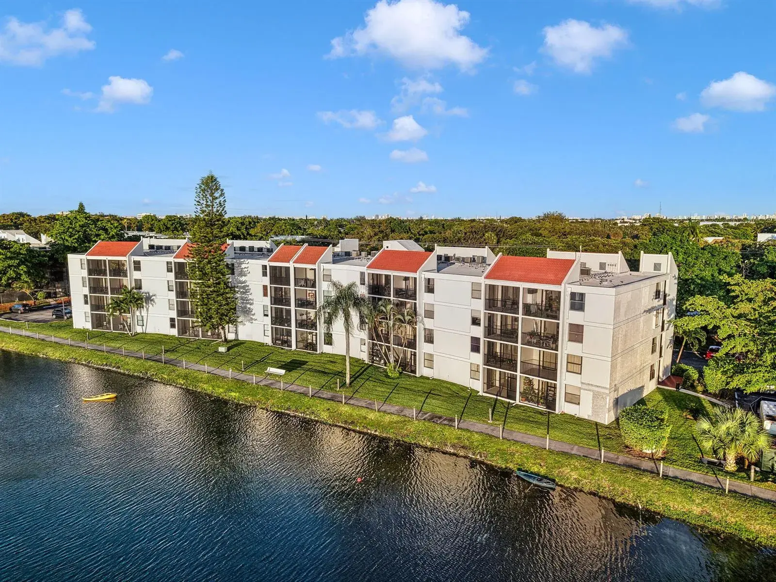 110 Lake Emerald Drive Unit 303, Oakland Park FL 33309