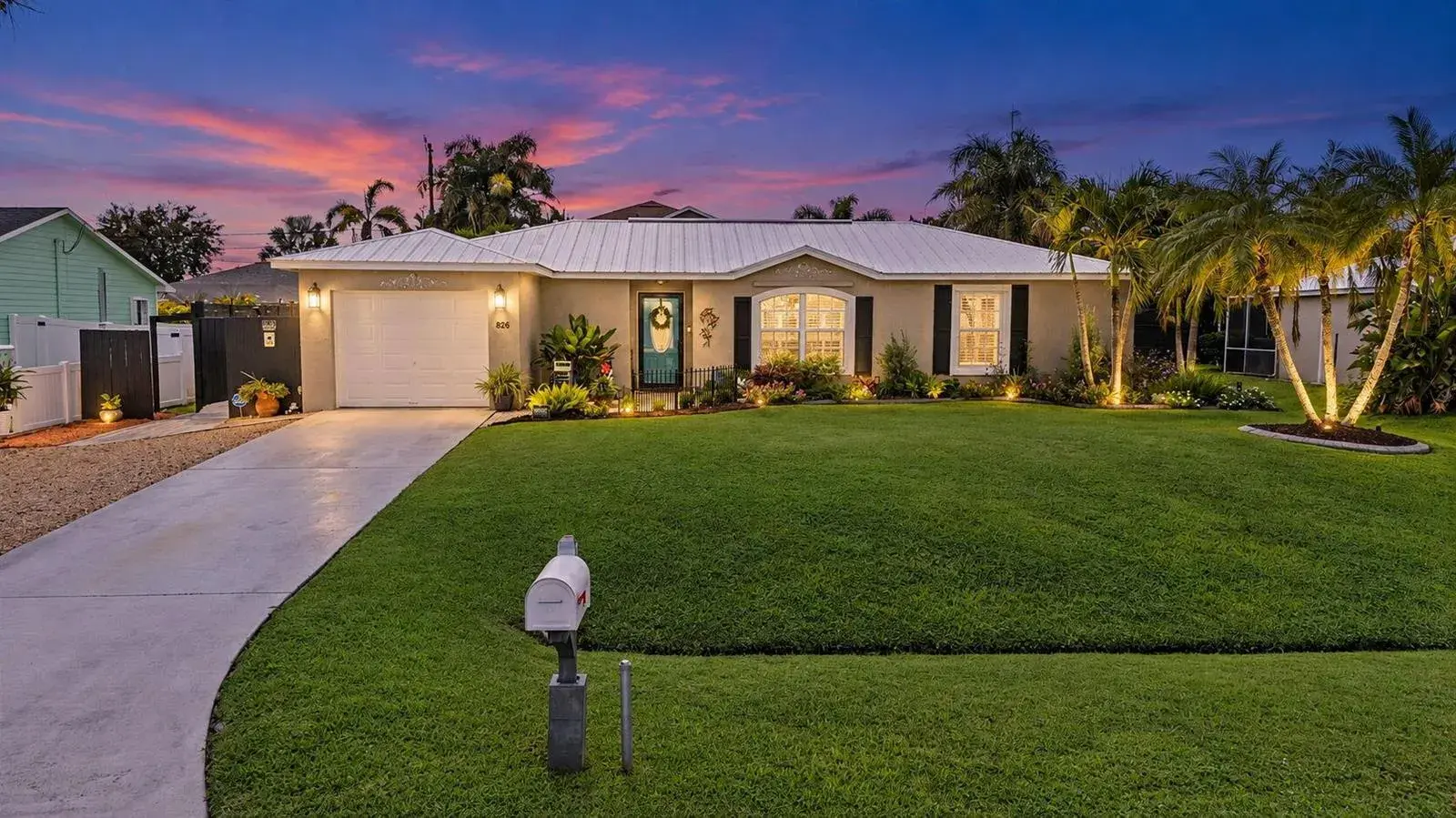 826 SW Hamberland Avenue, Port St. Lucie FL 34953
