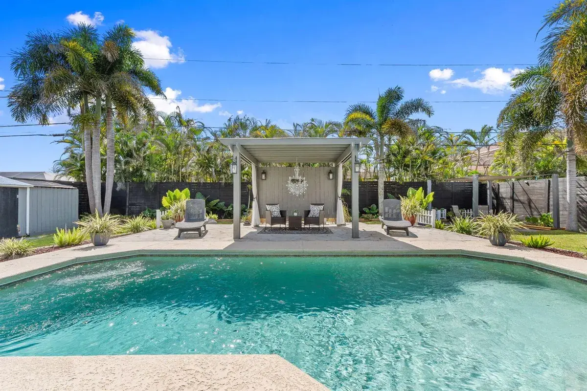 826 SW Hamberland Avenue, Port St. Lucie FL 34953