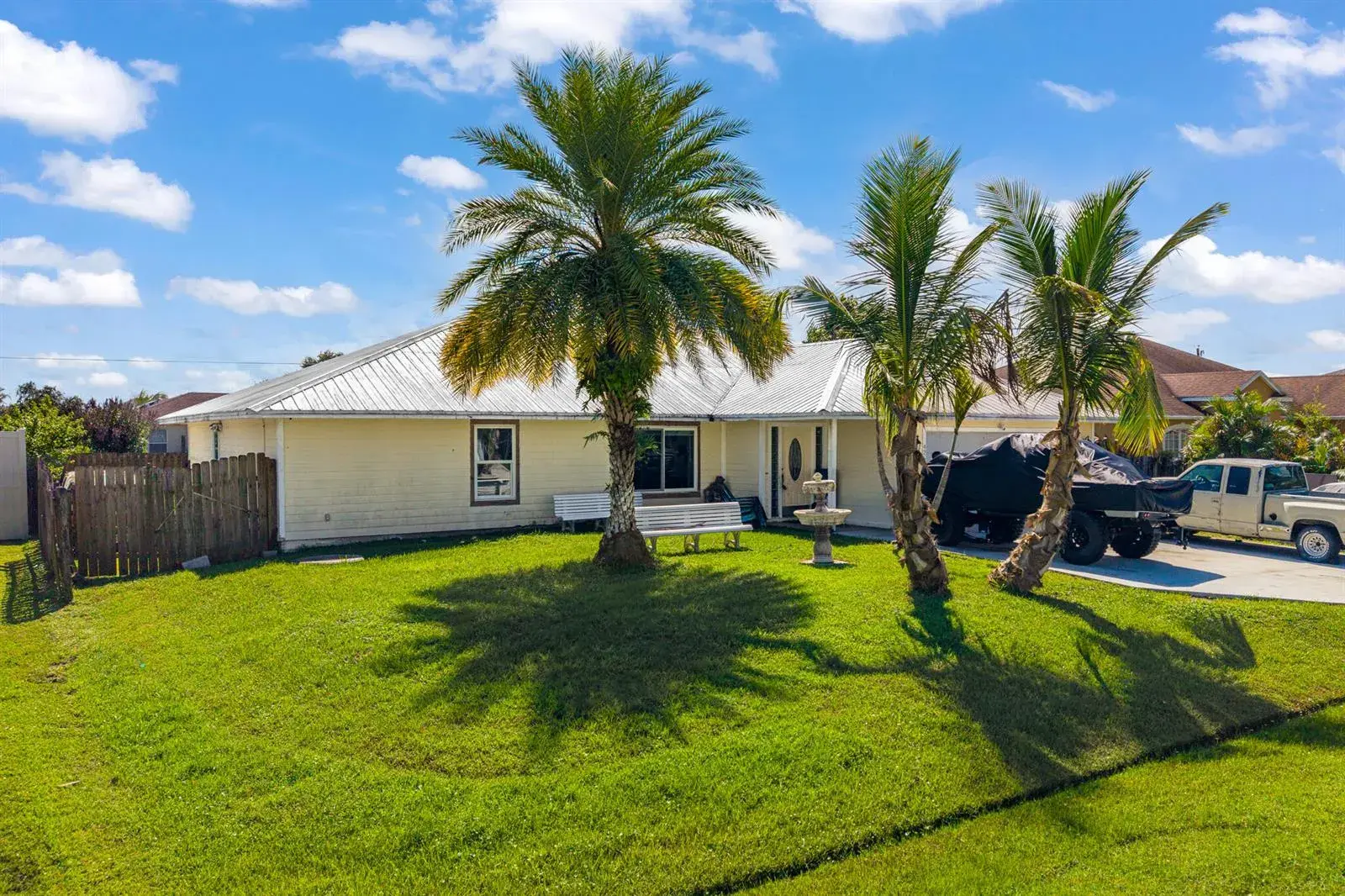 426 SW SEAFLOWER Terrace, Port St. Lucie FL 34984