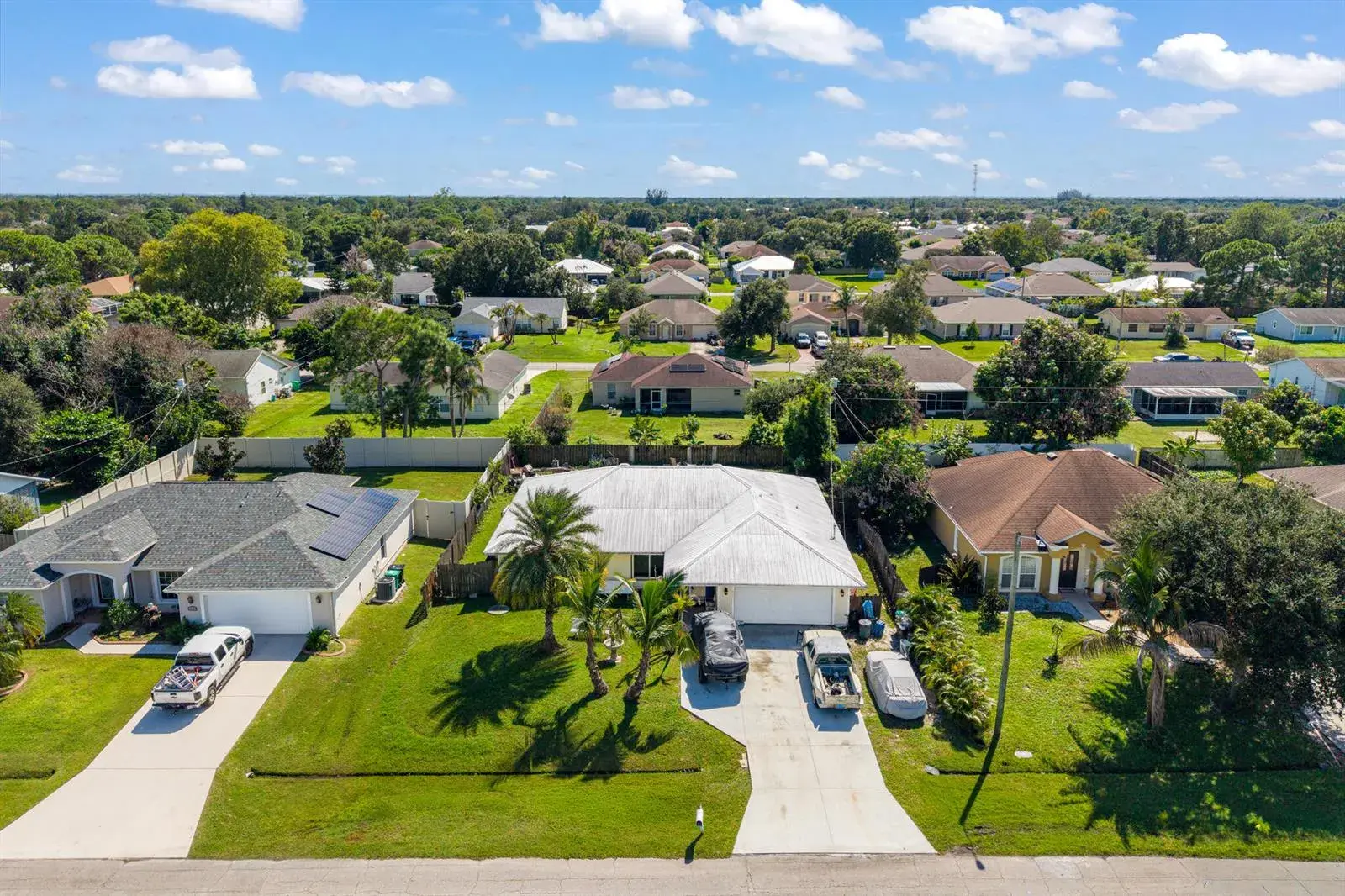 426 SW SEAFLOWER Terrace, Port St. Lucie FL 34984