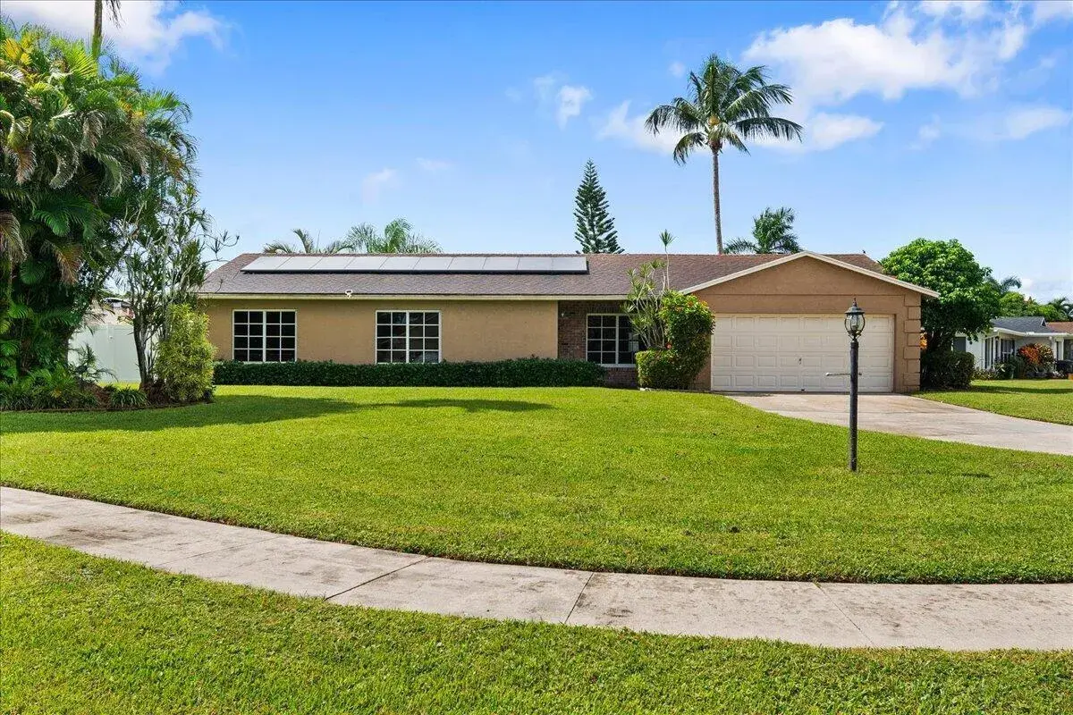 8059 ROSE MARIE Avenue E, Boynton Beach FL 33472