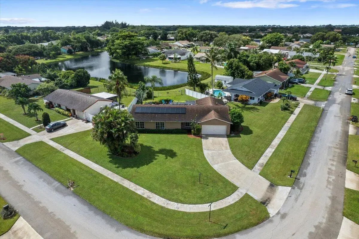 8059 ROSE MARIE Avenue E, Boynton Beach FL 33472