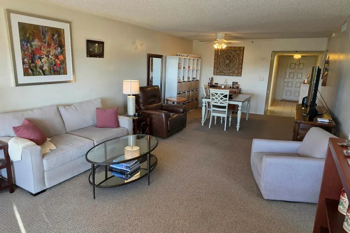 3510 OAKS Way # 807, Pompano Beach FL 33069