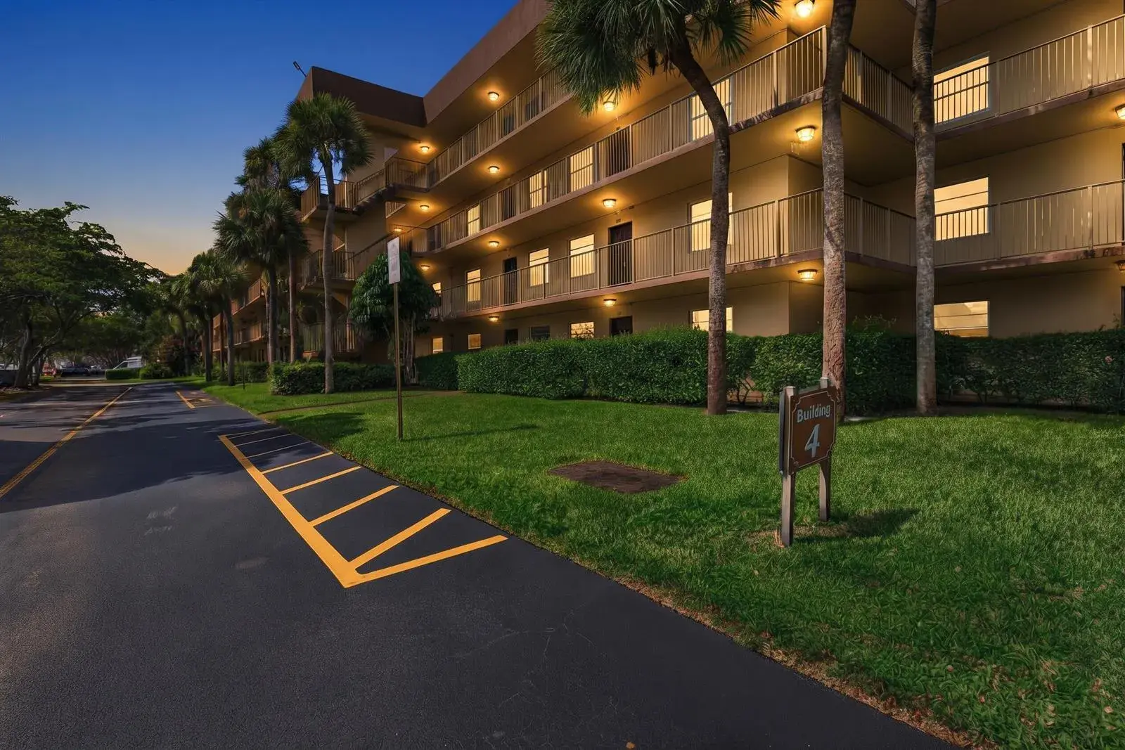 3121 NW 47TH Avenue # 109, Lauderdale Lakes FL 33319