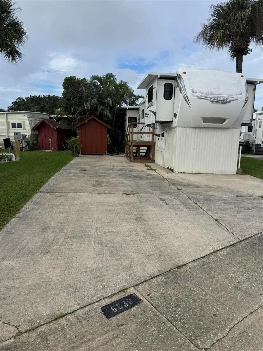 6630 SE 55TH Street, Okeechobee FL 34974