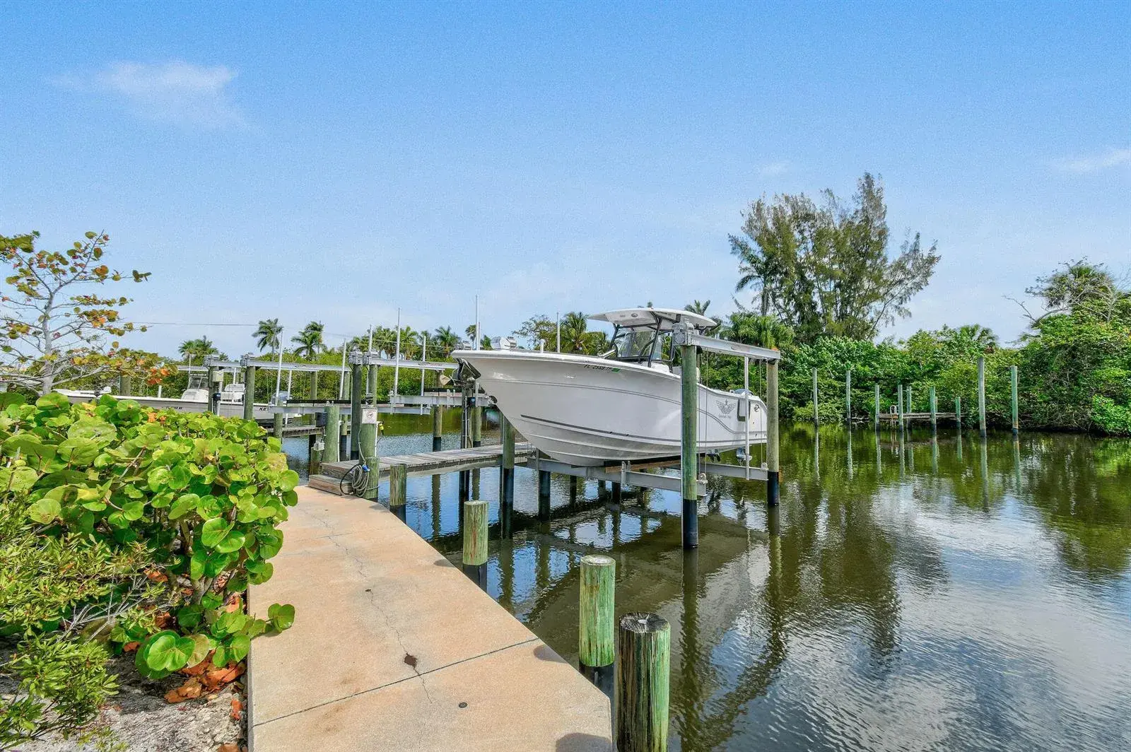 4707 SE Manatee Way, Stuart FL 34997