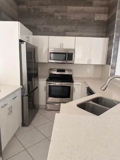 887 SAVANNAH FALLS Drive, Weston FL 33327