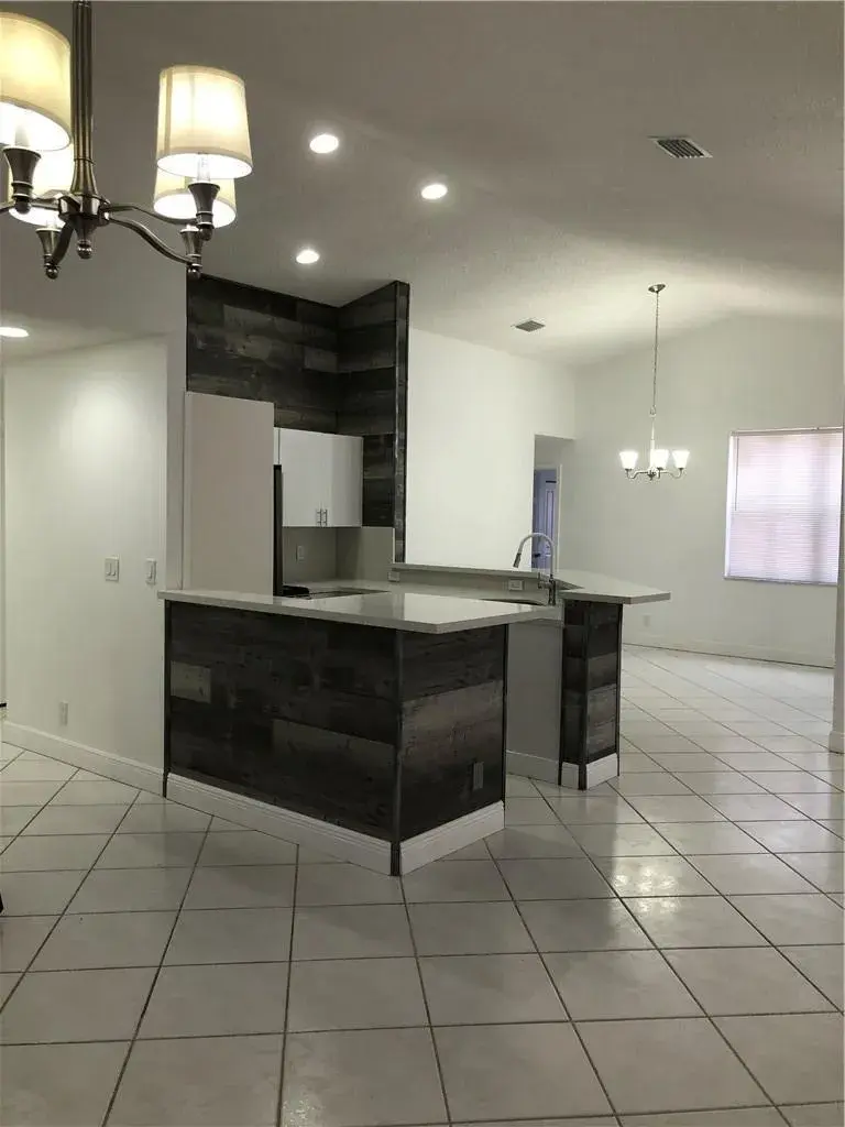 887 SAVANNAH FALLS Drive, Weston FL 33327
