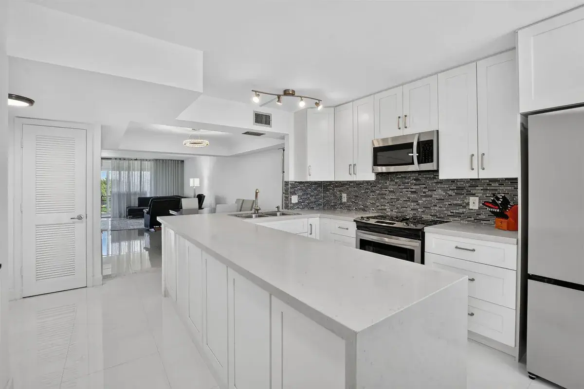 23099 BARWOOD Lane N # 308, Boca Raton FL 33428
