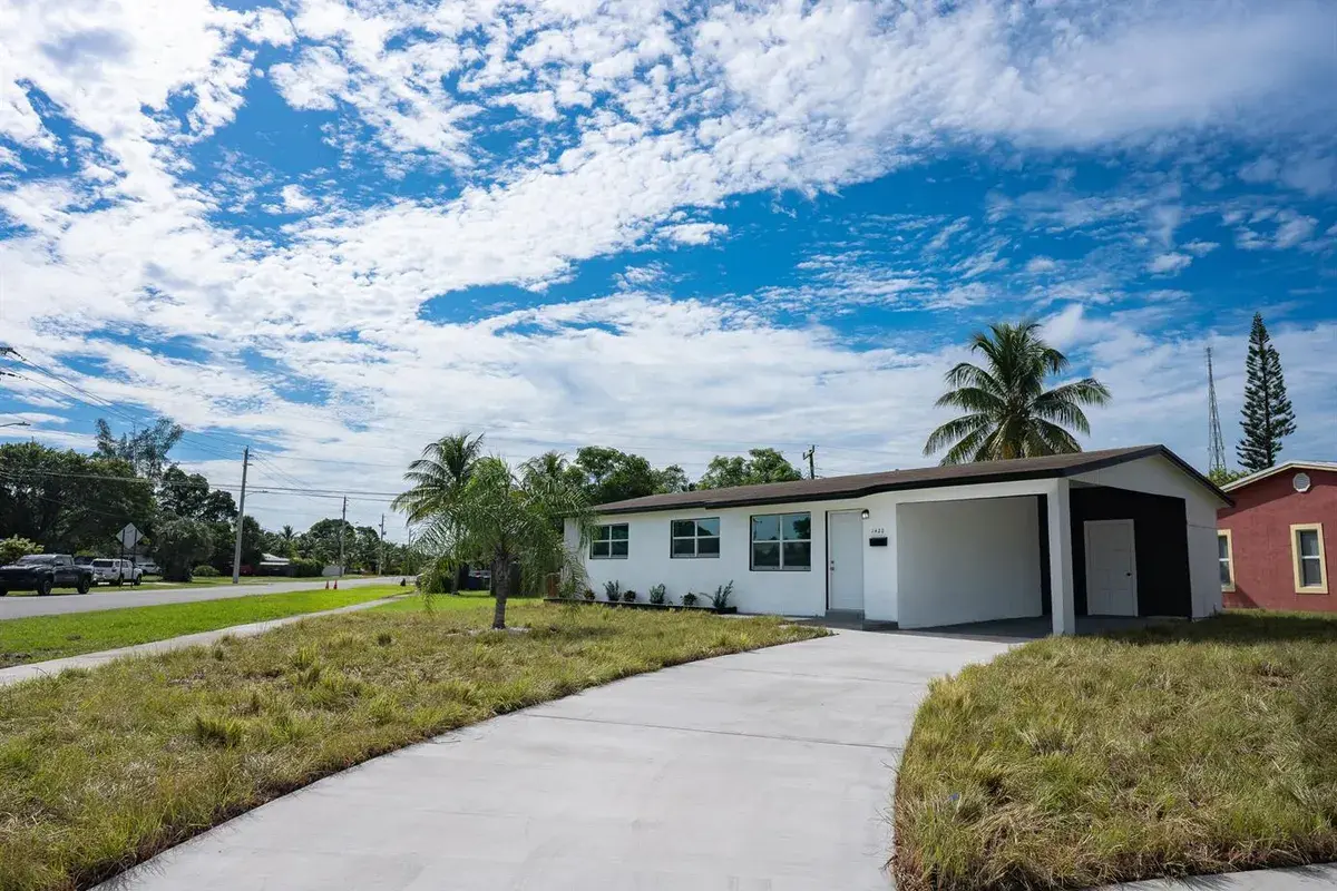 1420 9th Street, Lake Park FL 33403