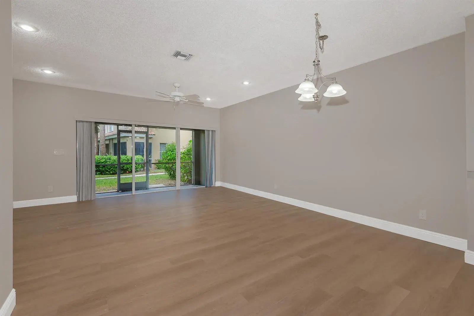 204 SW 120TH Avenue # 204, Pembroke Pines FL 33025
