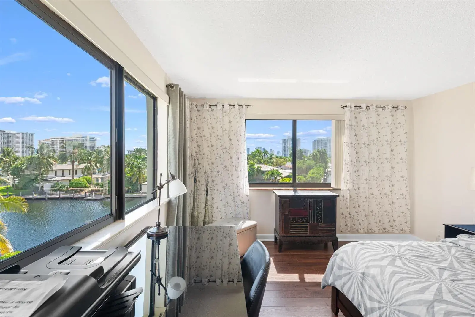 301 GOLDEN ISLES Drive # 401, Hallandale Beach FL 33009