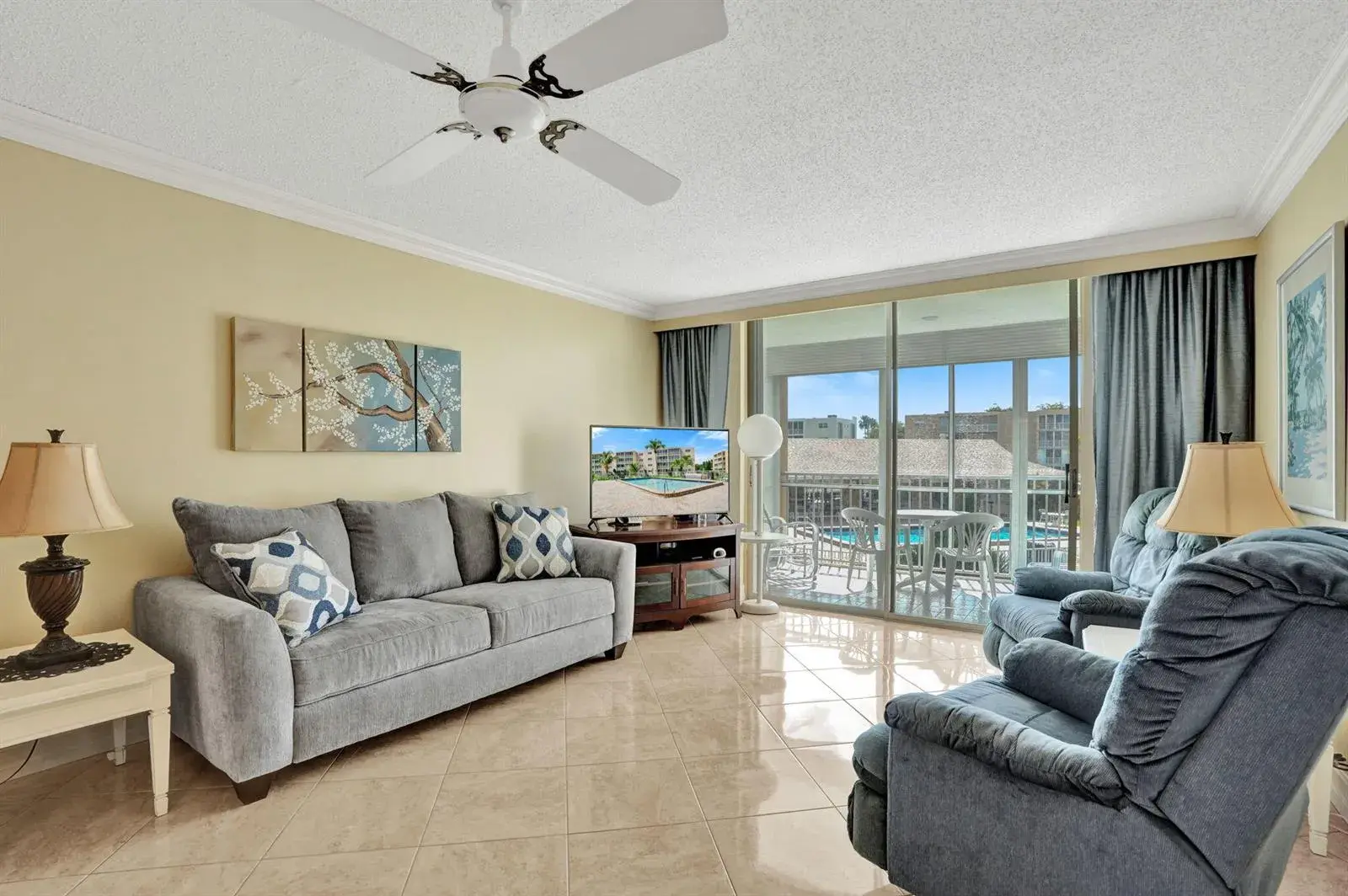 202 SE 10TH Street # 203, Dania Beach FL 33004