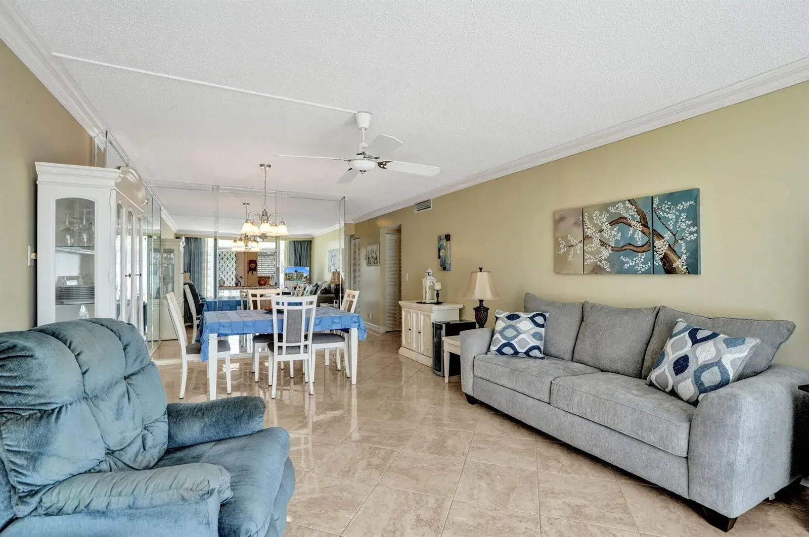 202 SE 10TH Street # 203, Dania Beach FL 33004