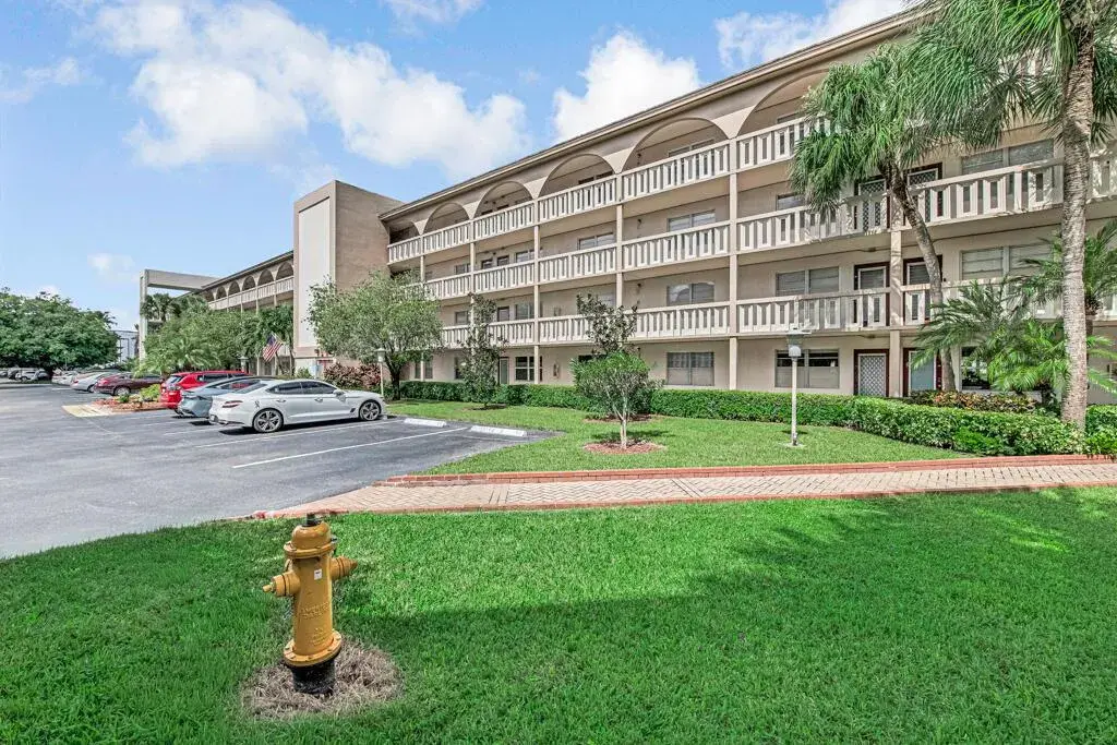 4402 MARTINIQUE # D4, Coconut Creek FL 33066