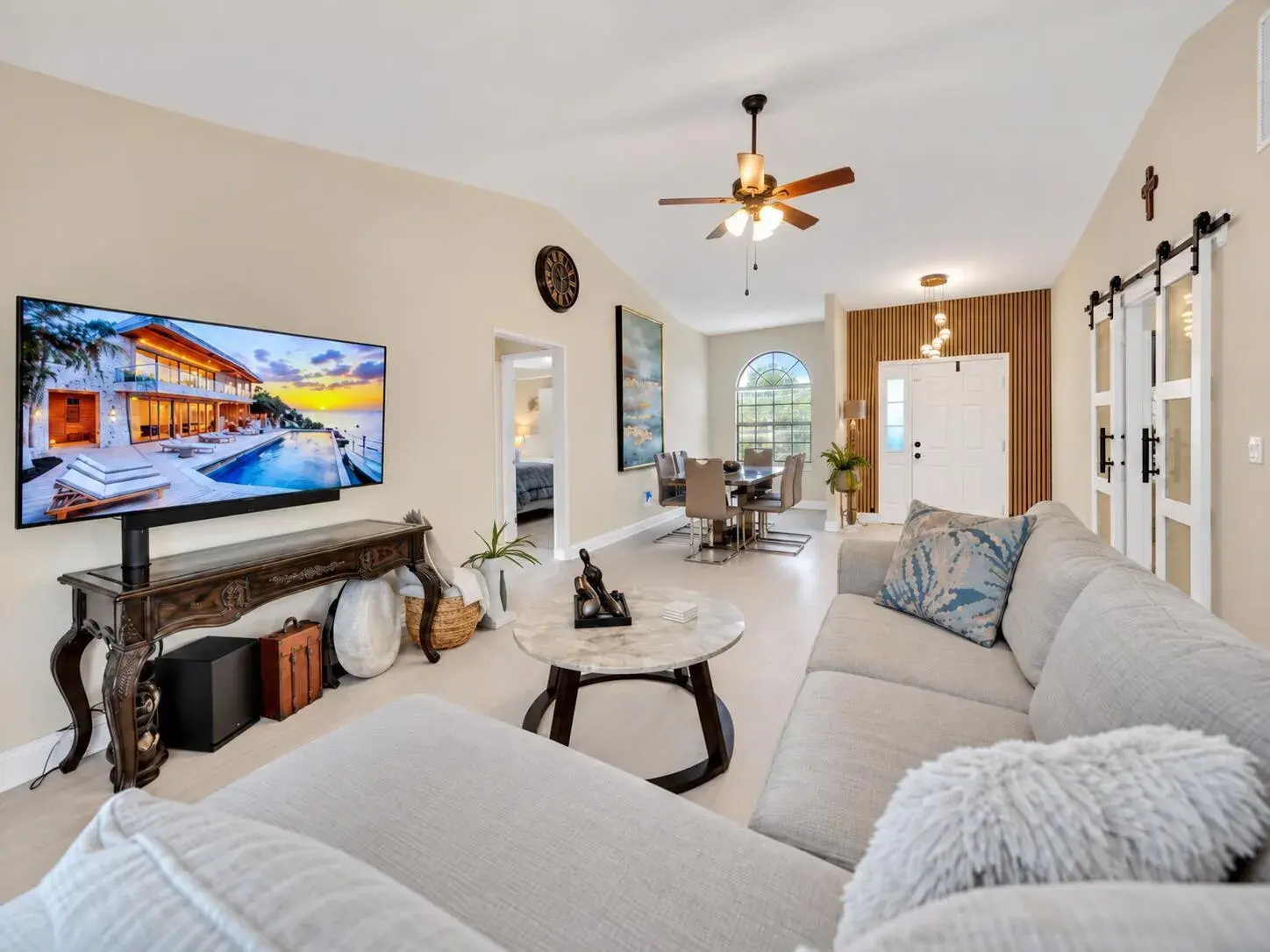 2268 SE LONGHORN Avenue, Port St. Lucie FL 34952