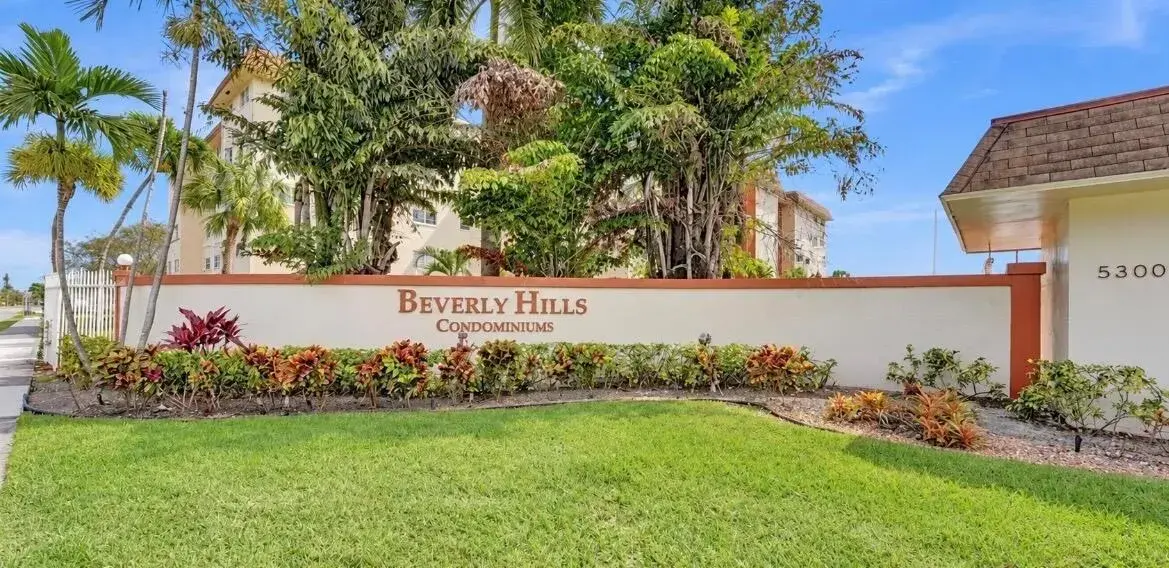 5300 WASHINGTON Street # M309, Hollywood FL 33021