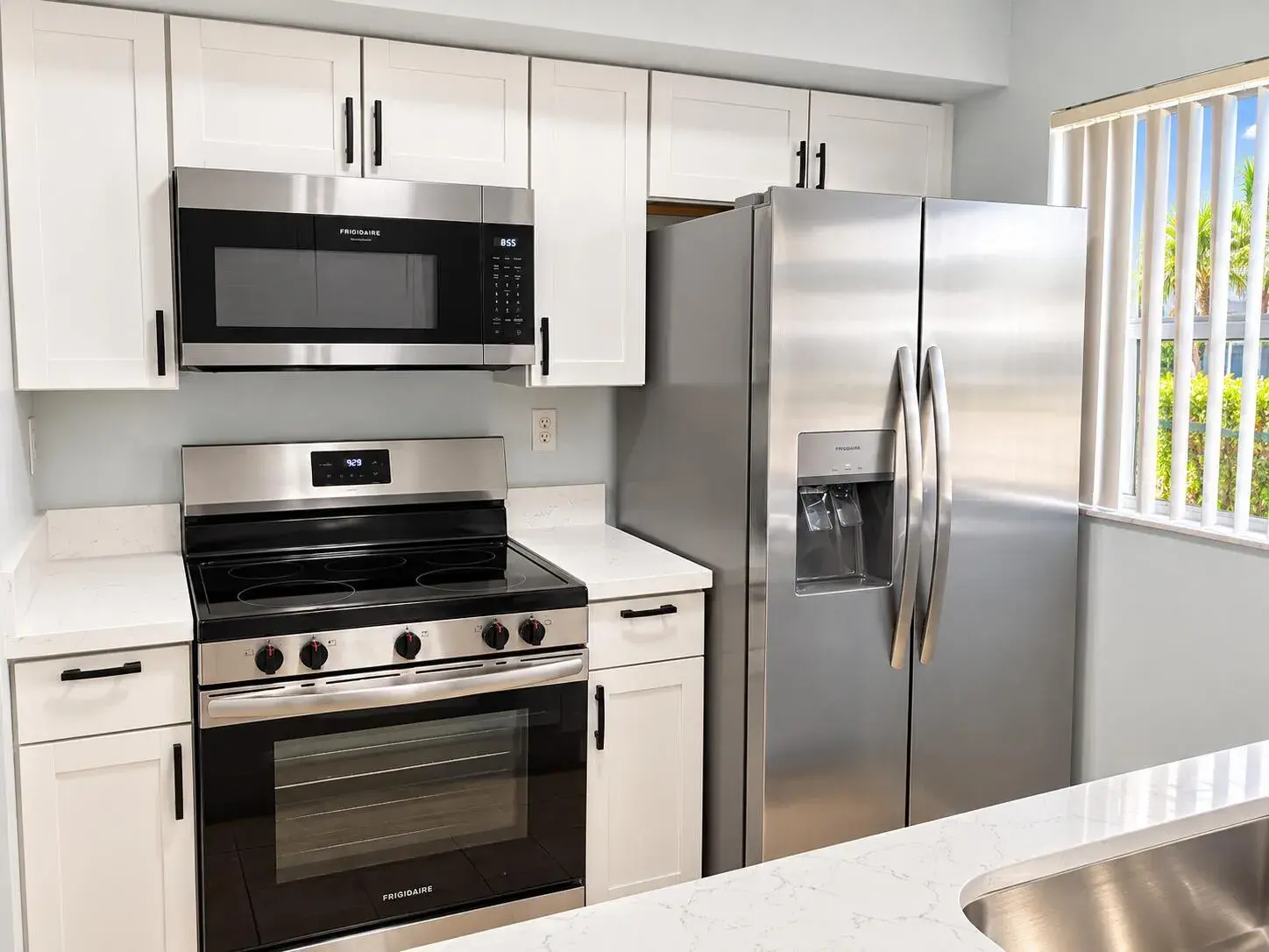 18286 MEDITERRANEAN Boulevard # 202, Hialeah FL 33015