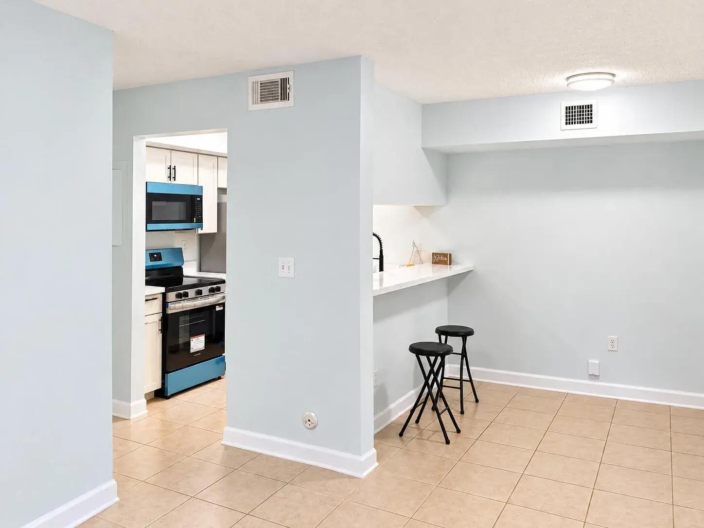 18286 MEDITERRANEAN Boulevard # 202, Hialeah FL 33015