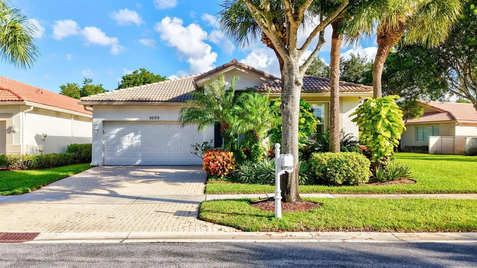 9299 Sapphire Cove Drive, West Palm Beach FL 33411