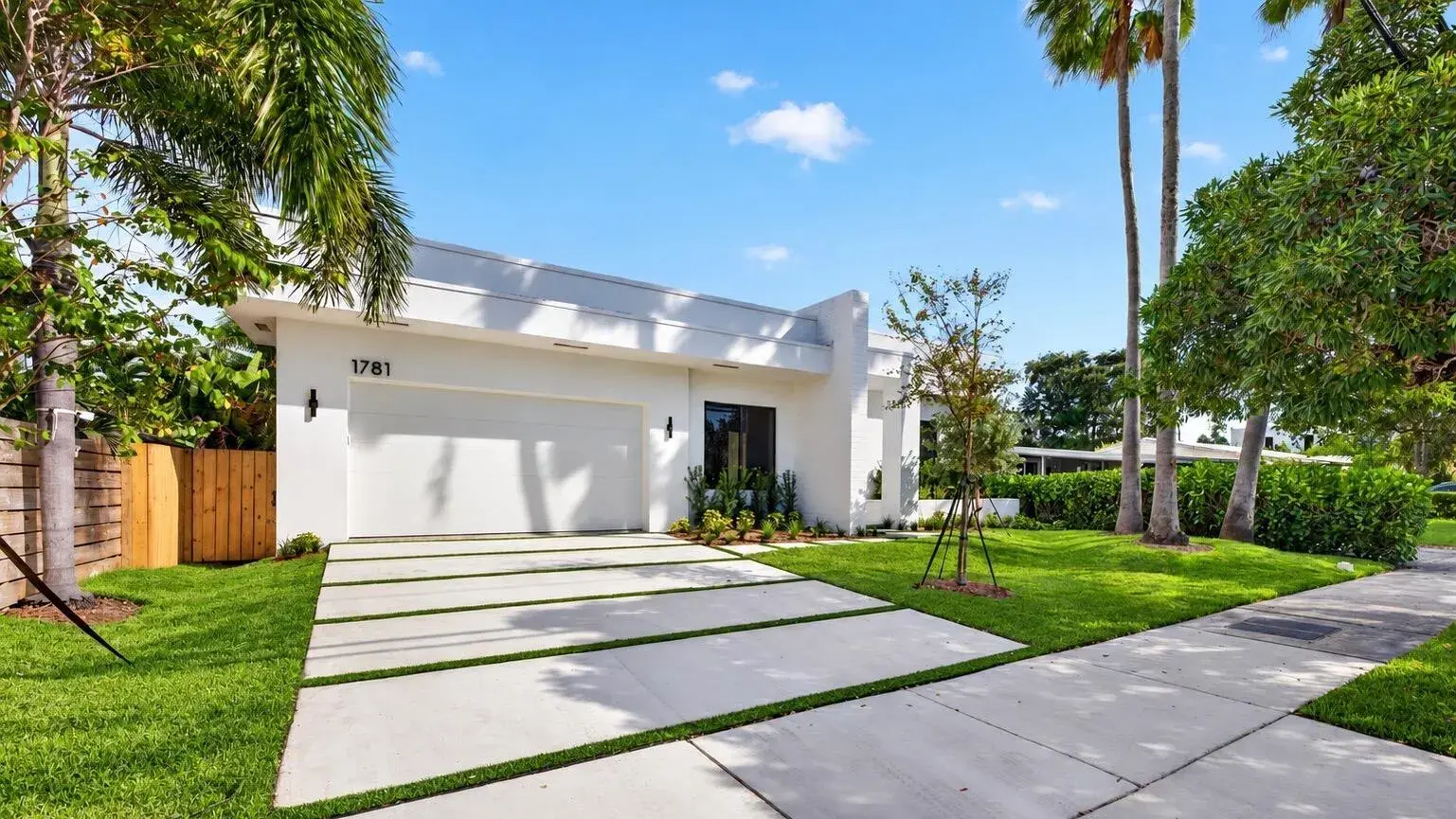 1781 NE 18TH Street, Fort Lauderdale FL 33305
