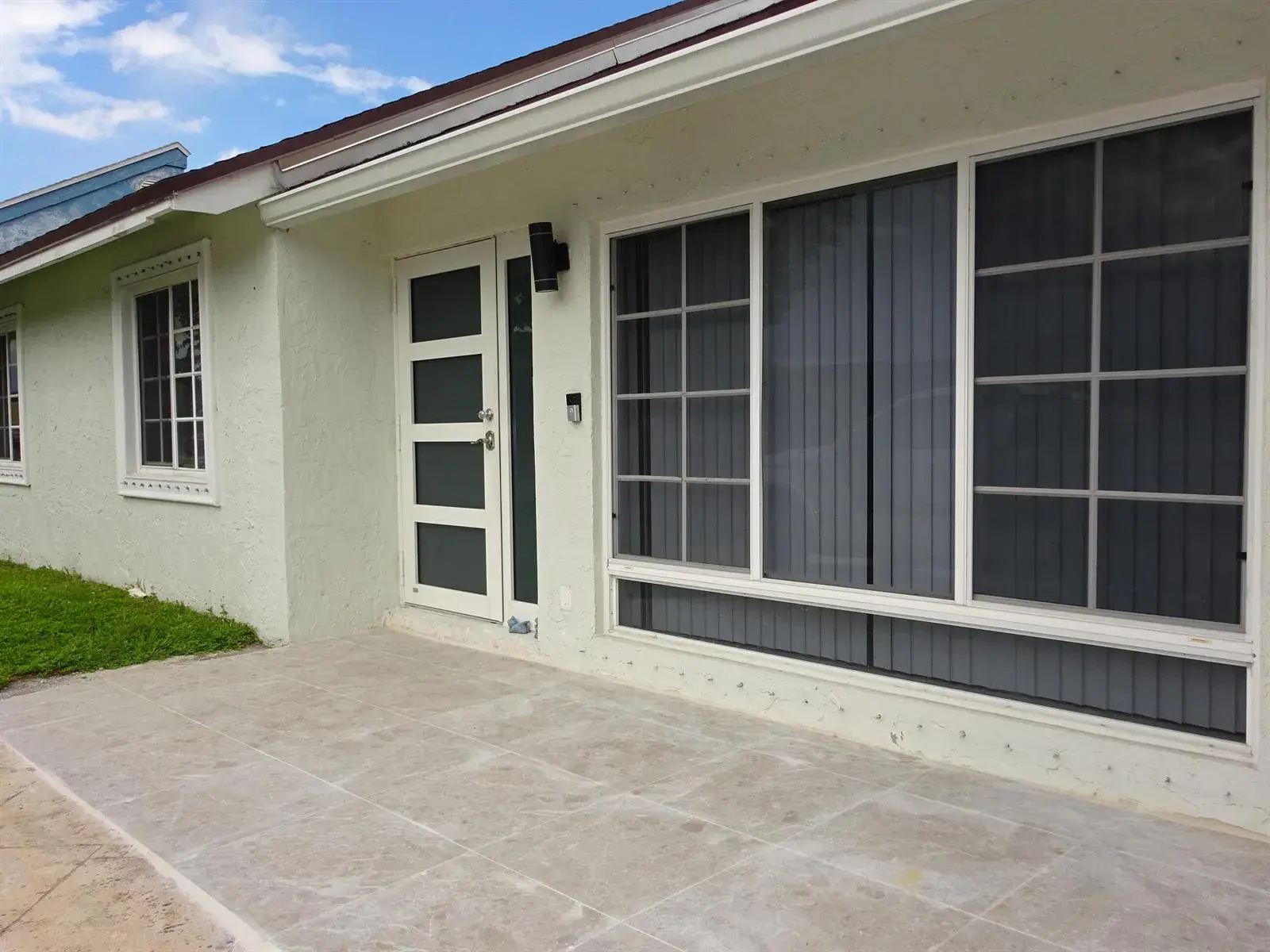 9211 S CYPRESS Circle, Miramar FL 33025