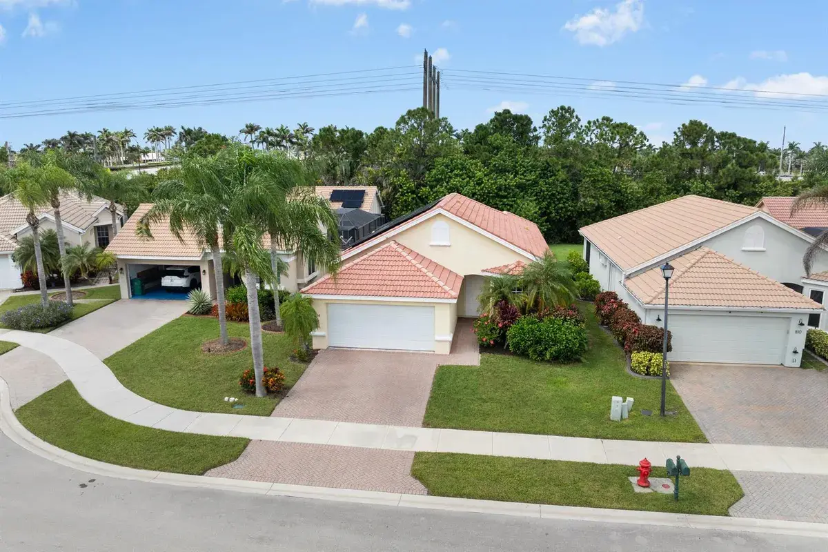 808 SW MUNJACK Circle, Port St. Lucie FL 34986